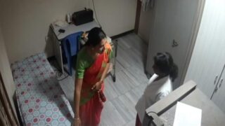 Aunty’s Nurse Apply Cream & Message On Clinic – Nurse Sex